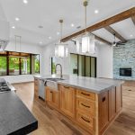 12-web-or-mls-1311Ranchview-12